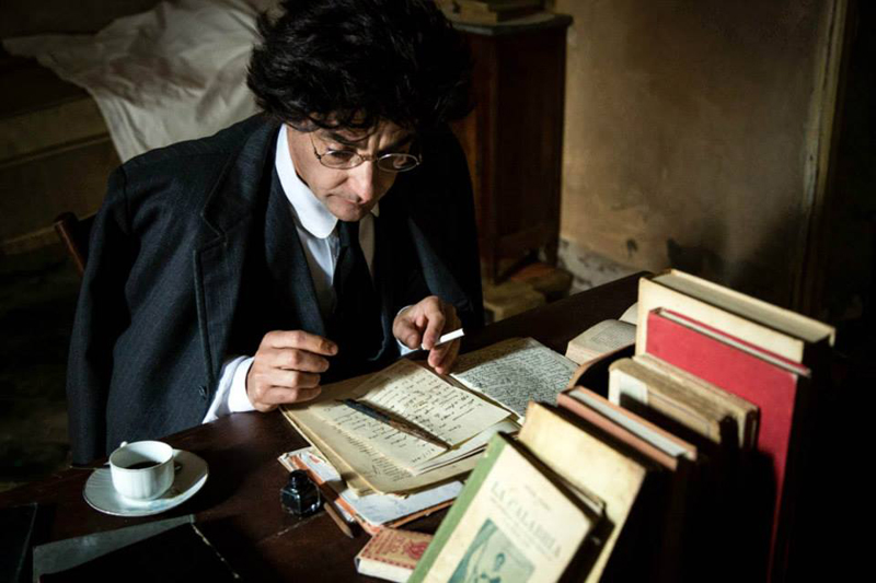 Peppino Mazzotta nel ruolo di Antonio Gramsci, da Gramsci 44 - Foto Mathia Coco